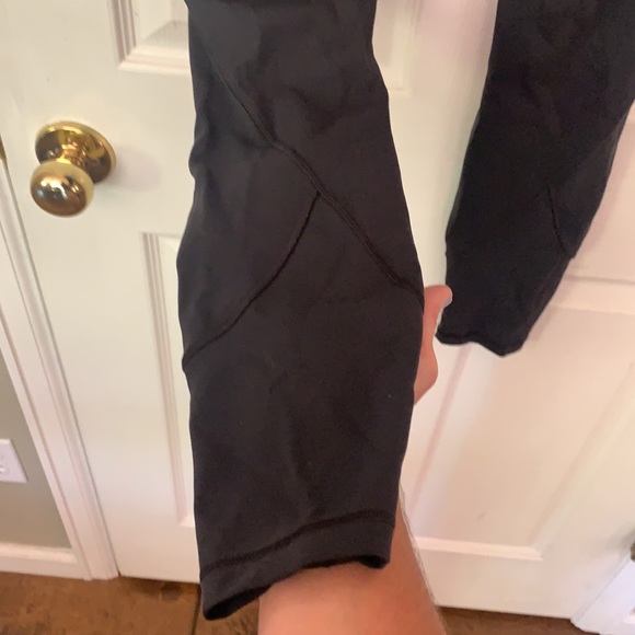 Lululemon leggings excellent condition - Picture 3 of 5